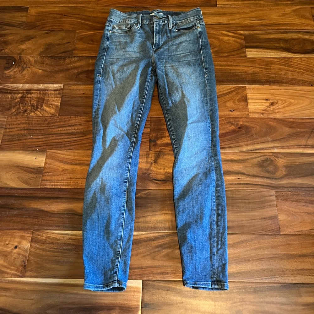Good American good leg jeans size 6 waist 28